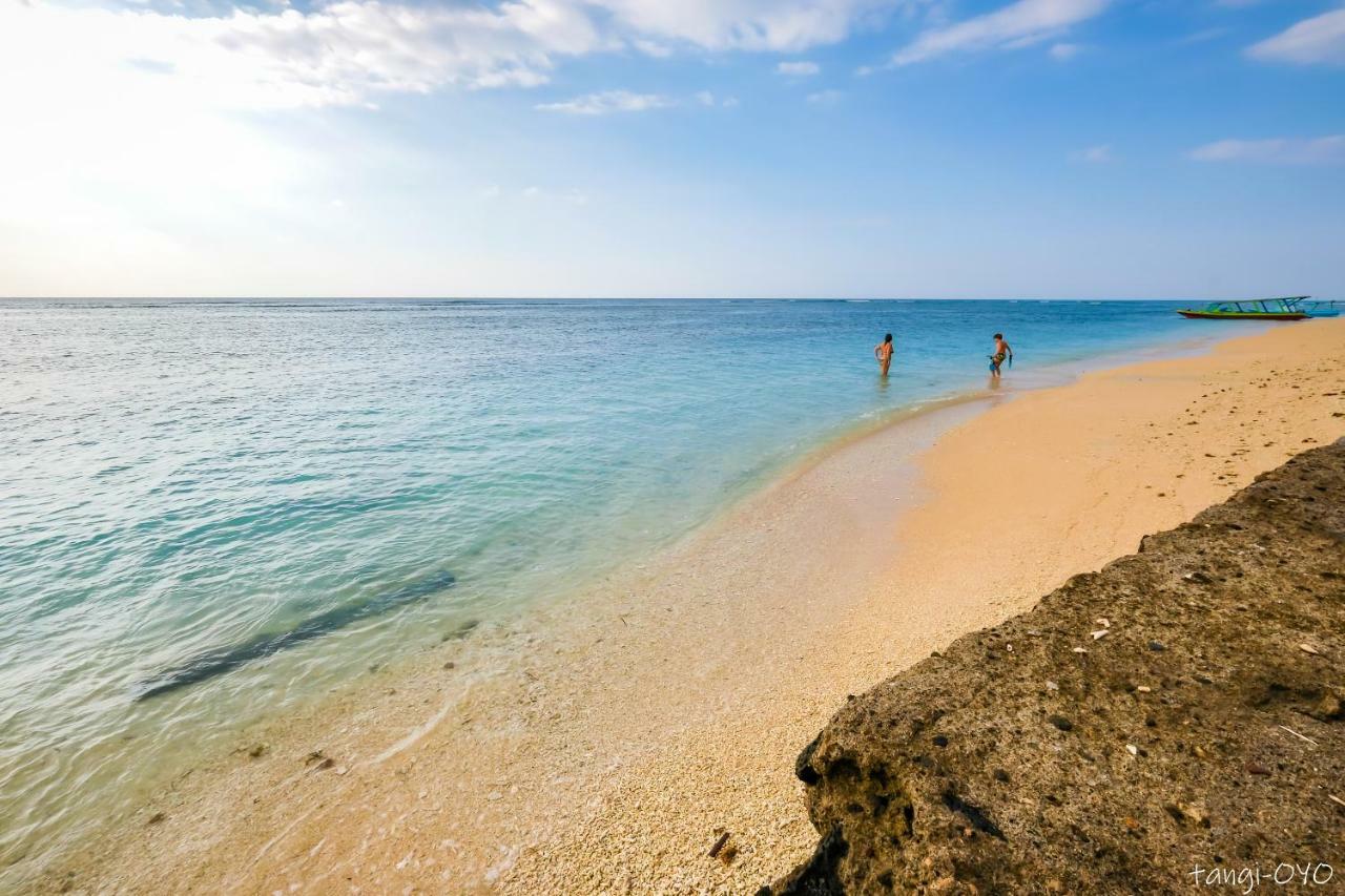 Oyo 1408 Coral Choice Gili Trawangan Hotel Bagian luar foto